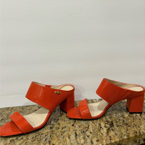 #28 Calvin Klein Sandals (orange) - Picture 4 of 4